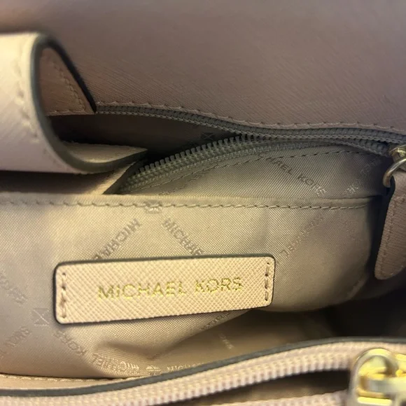 Michael Kors Beige Shoulder Bag with Silver-Tone Hardware - Picture 3 of 6